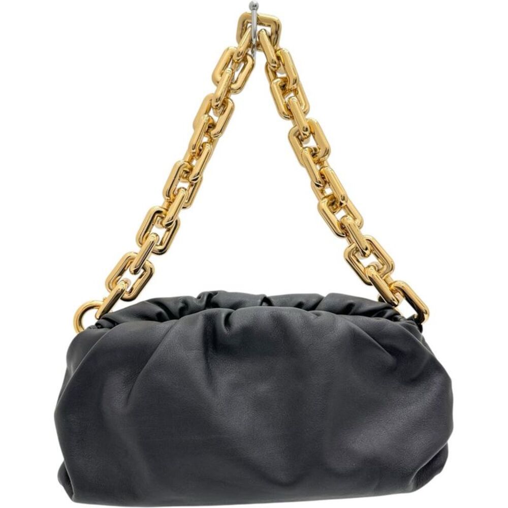 Bottega Veneta The Chain Pouch Leather Shoulder Bag